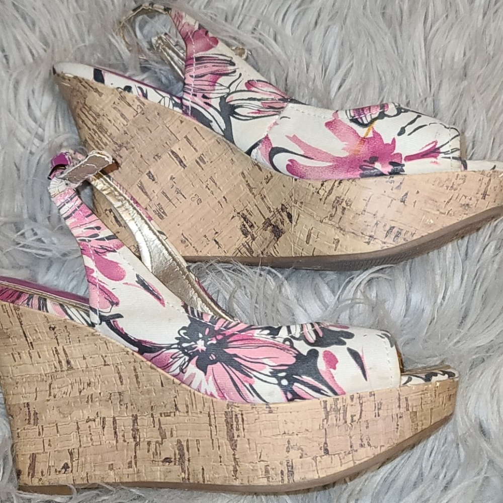 Wedges - Picture 2 of 4
